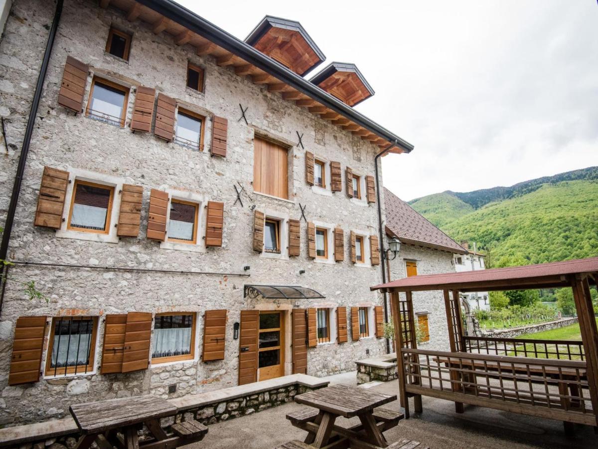 Apartment Albergo Diffuso - Cjasa Ustin-3 By Interhome Барчис Екстериор снимка
