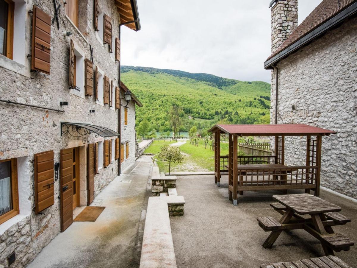 Apartment Albergo Diffuso - Cjasa Ustin-3 By Interhome Барчис Екстериор снимка